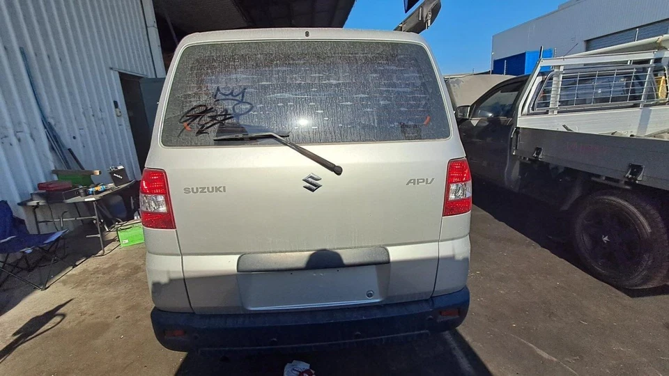 Suzuki Apv Gd  Right Front Door Trim - image 3 of 4