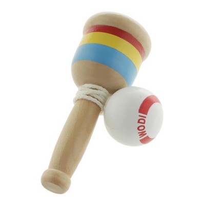 Holzkugel und Tasse Geschicklichkeitsspiel traditionelles japanisches Spiel Spielzeug weiß