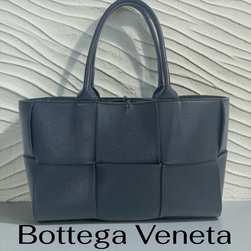 Bottega Veneta Arco Tote Bag Leather Used