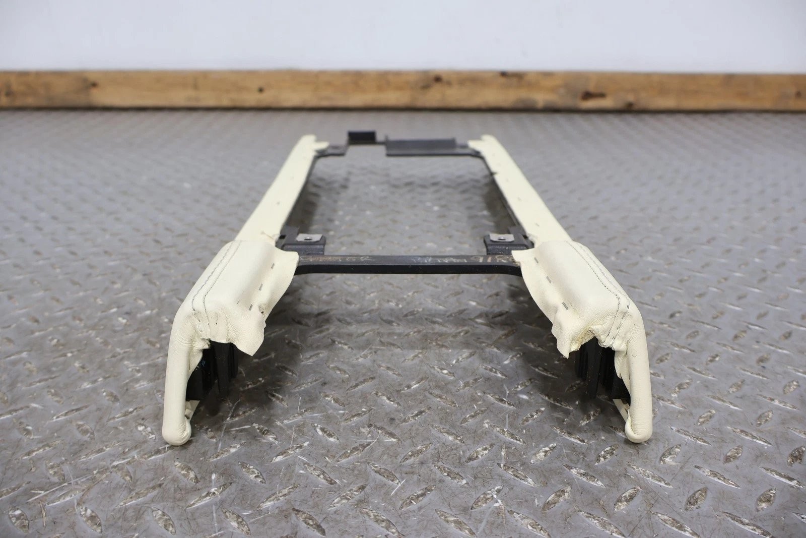 09 Aston Martin V8 Vantage Interior Floor Console Base (Cream Truffle Leather)