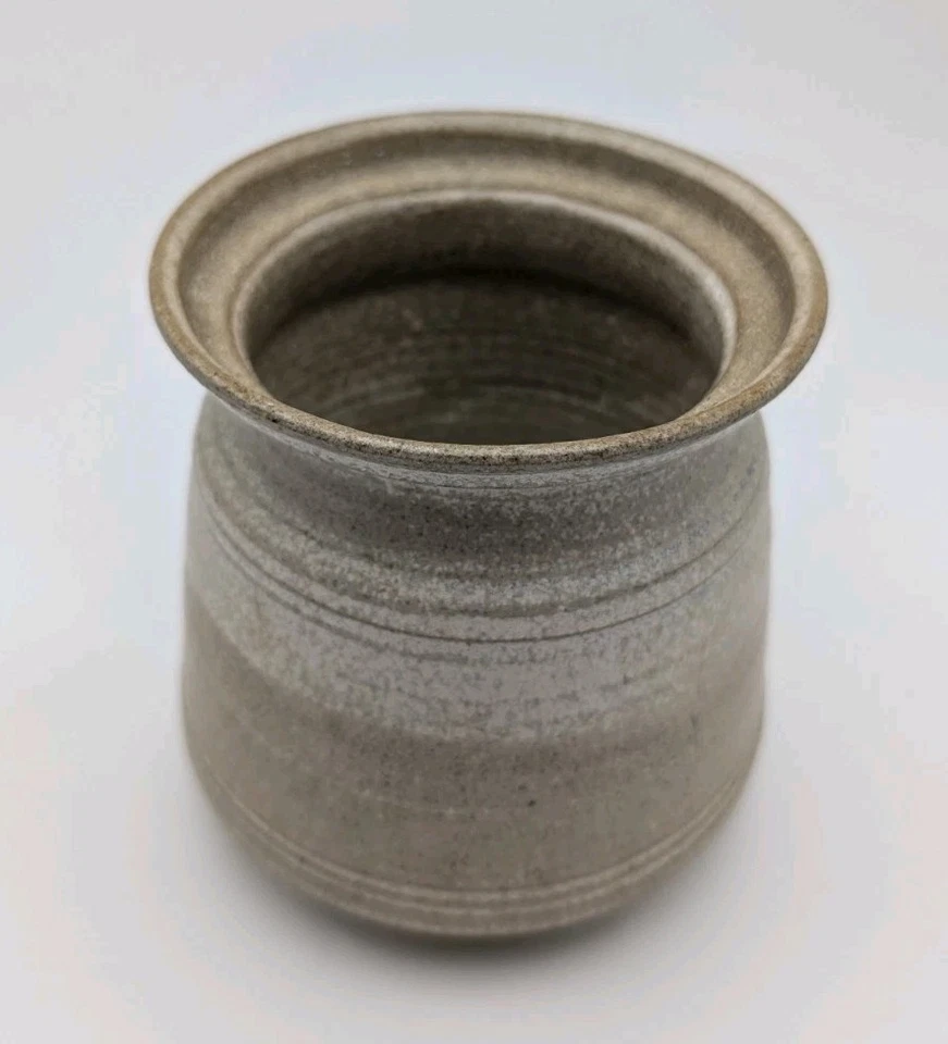 Stoneware Pottery Vase Signed KH - Earth Tone 12cm Cottage Core Countryside  - Image 2 of 4