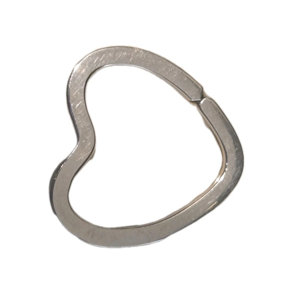 Llavero Tiffany & Co. de plata de ley 925 con corazón abierto Foto 3 de 4