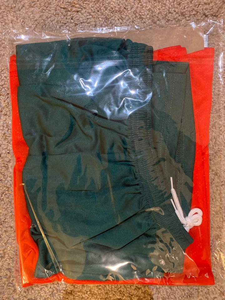 Camiseta e shorts Cristiano Ronaldo Portugal (NOVO EM FOLHA) - Tamanho XS / 30 - Imagem 2 de 2