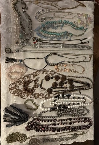 Lot of 20 Vintage Chunky Beaded Necklaces Costume Jewelry7chunky bracelets