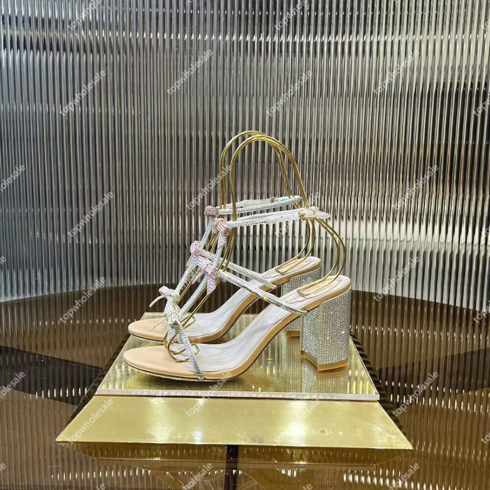 Foto 5 di 22