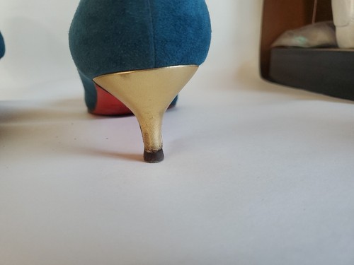 Christian Louboutin Teal Suede Gold Trim Mid High Heel Pumps W Bag 39.5 US 8.5 - Picture 13 of 23