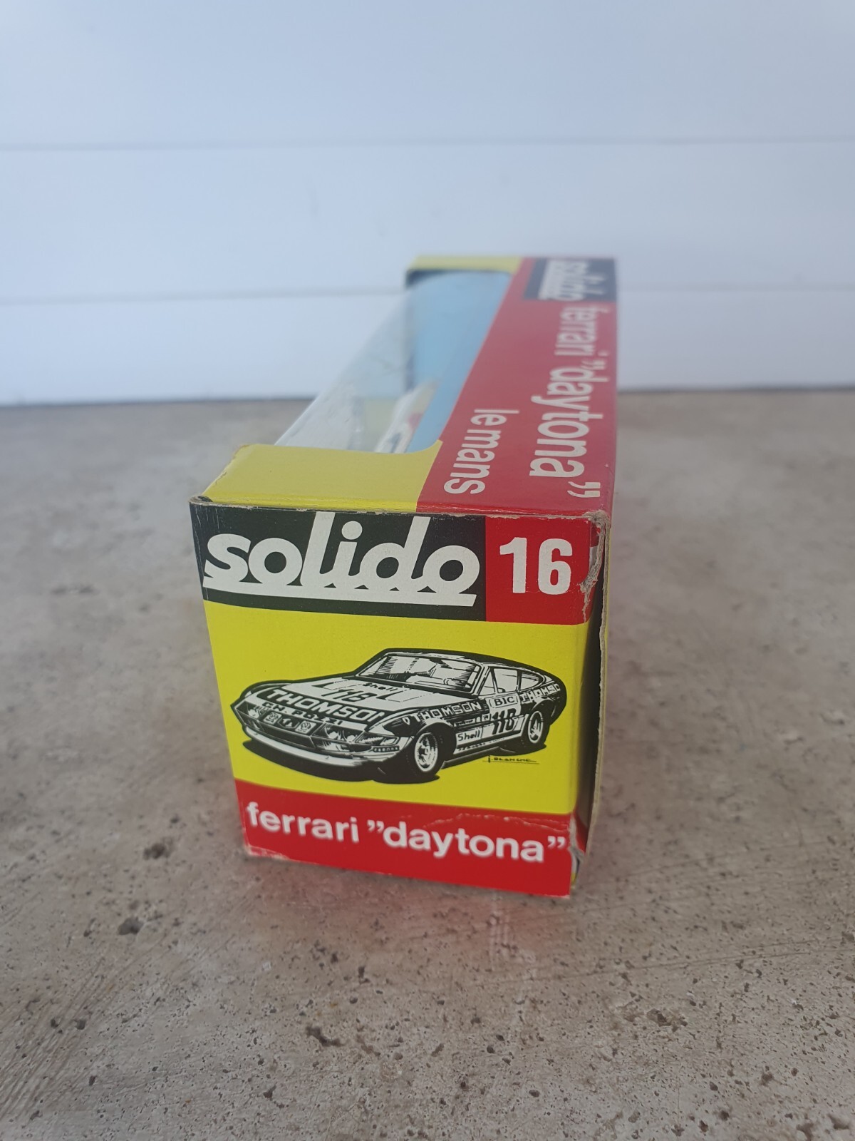 Foto 18 di 19