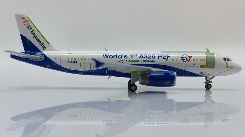 JC Wings 1:400 ST Aeroespacial Airbus A320-200 (P2F) 'Primer A320 P2F del Mundo' D-AAES Foto 2 de 4