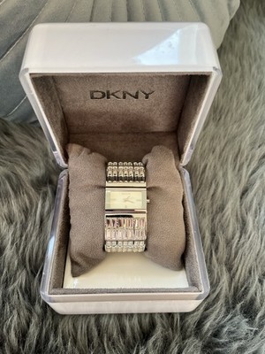 DKNY Damen Armbanduhr Silber Kristall