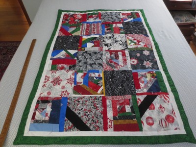 Handmade ABSTRACT HOLIDAY Cotton PATCHWORK TIED QUILT Throw - 36'' x 53''