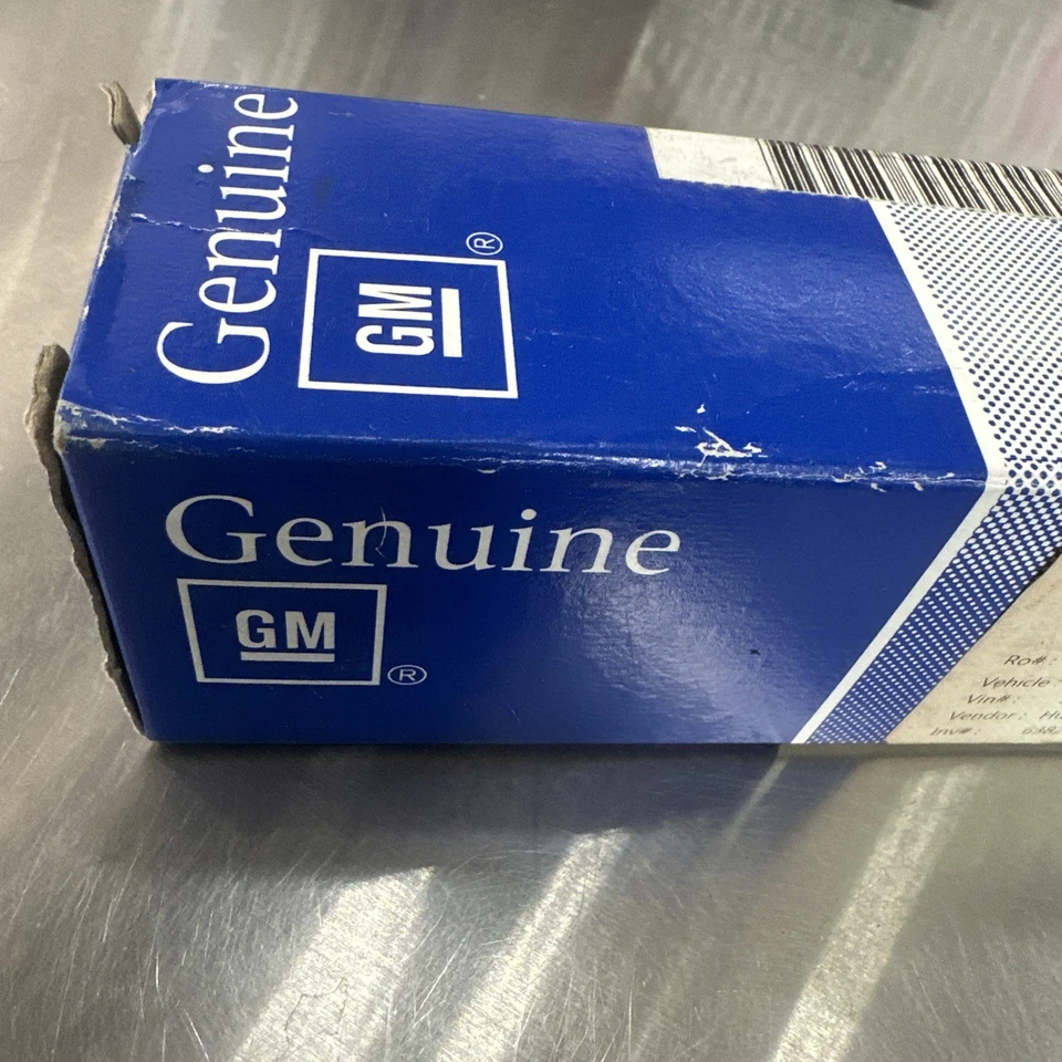 Chevrolet Corvette 2005-2008 parachoques delantero parrilla central bandera emblema insignia OEM Foto 4 de 4