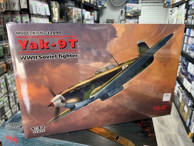 1/32 ICM #32090 Yak-9T
