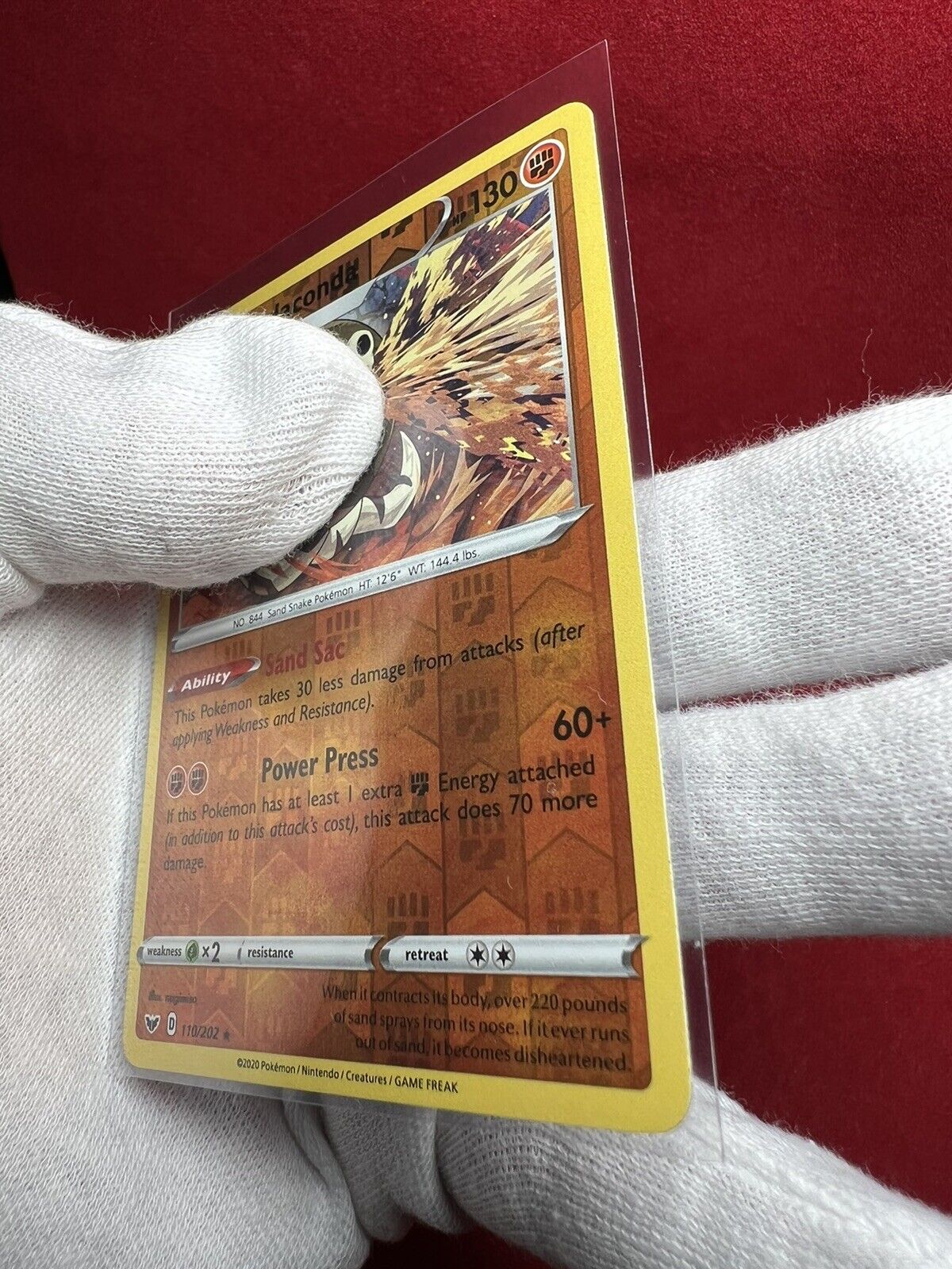 Sandaconda 110/202 NM in Portuguese Sword & Shield Pokémon TCG