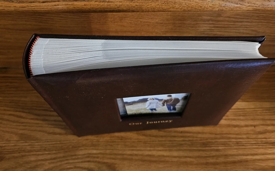 Álbum de fotos Our Journey Burgany Leatherlike 100 4x6" mangas 9x8,5x2" libro en caja Foto 4 de 4