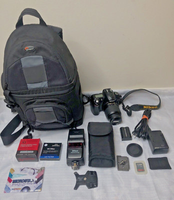 Nikon D50 Digital SLR Camera Kit 18-55mm Lens, Filters, Battery, Charger, Flash
