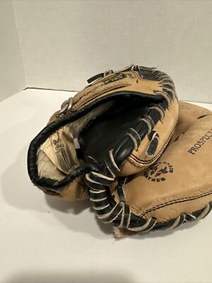 Mizuno GXC-100 Prospect Series Leather Youth Catchers Mitt RHT