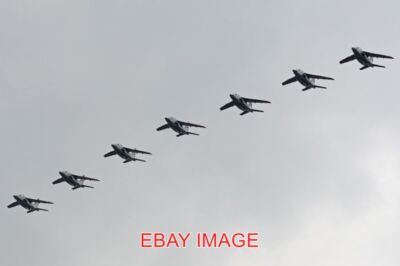 FOTO FLUGZEUG AJETS FORMATION. BEAUVECHAIN. 25-6-2016 SEVEN BELGIAN AIR COMP