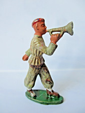 1/32 STARLUX  MUSICIEN FANFARE PARACHUTISTE TYPE II CLAIRON SOCLE OVALE CREUX