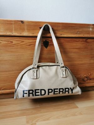 FRED PERRY Handtasche Bowling Tasche beige Schultertasche 