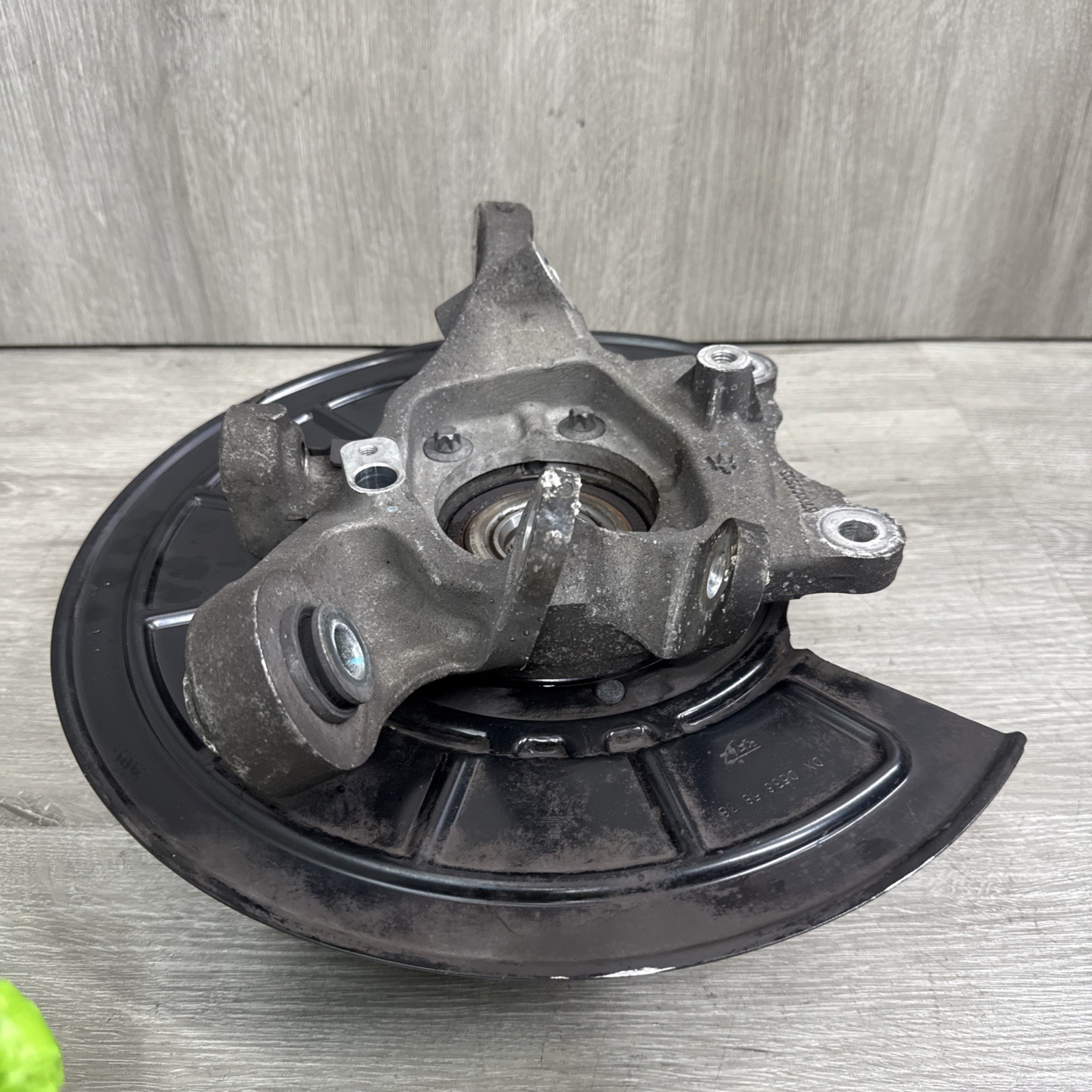 ✅14-17 Maserati Quattroporte S Rear Left Driver Side Spindle Knuckle Hub Bearing