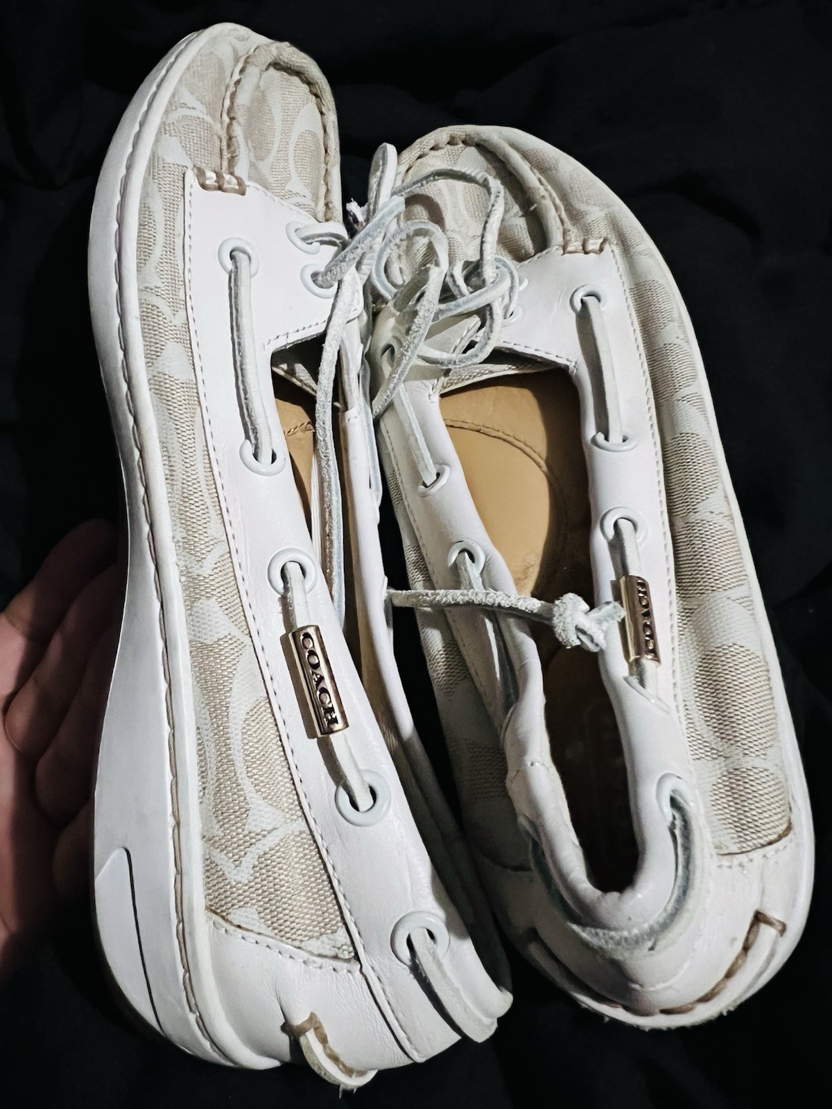 Coach Women's Size 9 Black Leather Shoulder Bag