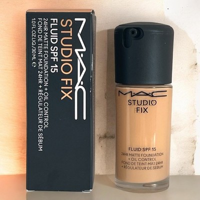 MAC Cosmetics Studio Fix Foundation Fluid SPF15 24HR Matte NW15 30ml