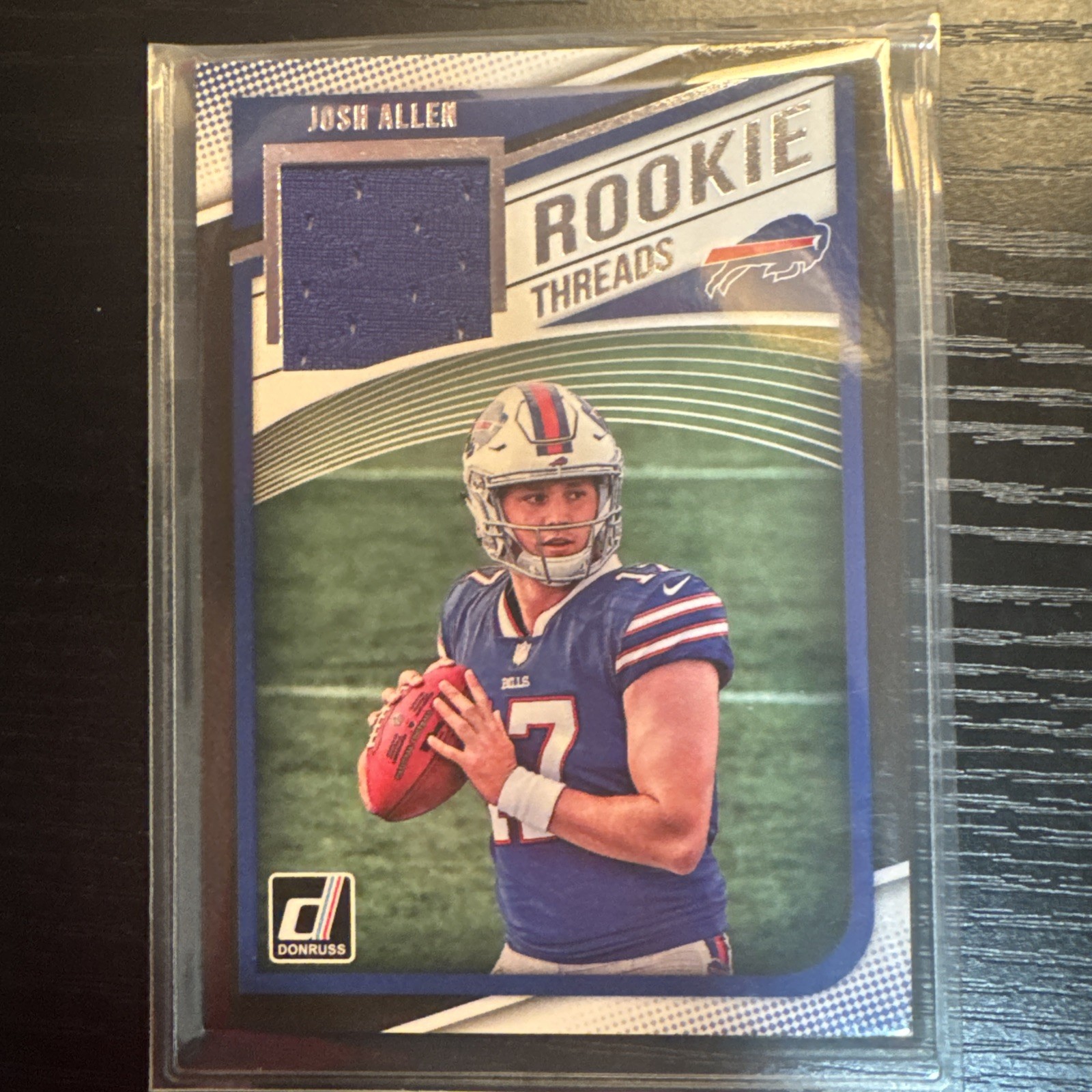 2018 Panini Donruss Rookie Threads Josh Allen #4 Buffalo Bills