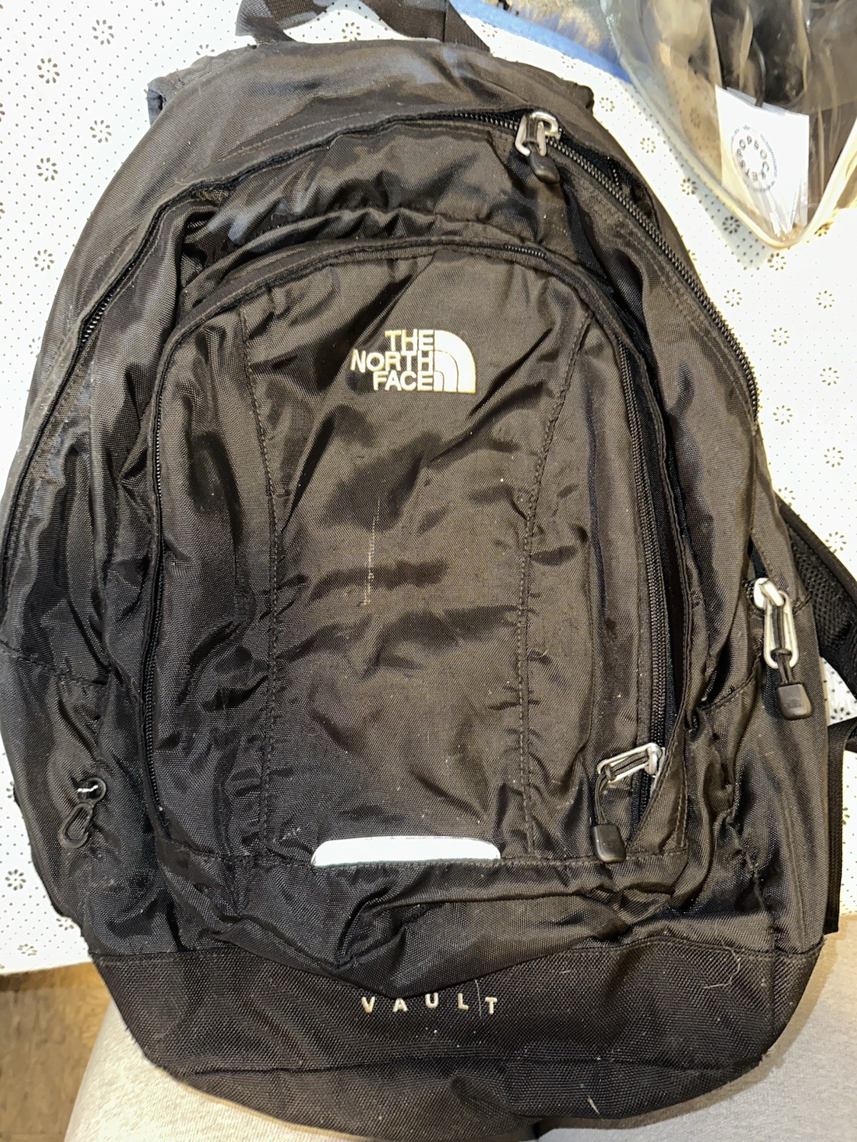 The North Face Vault 26L Black Backpack T93KV9-JK3 TNF