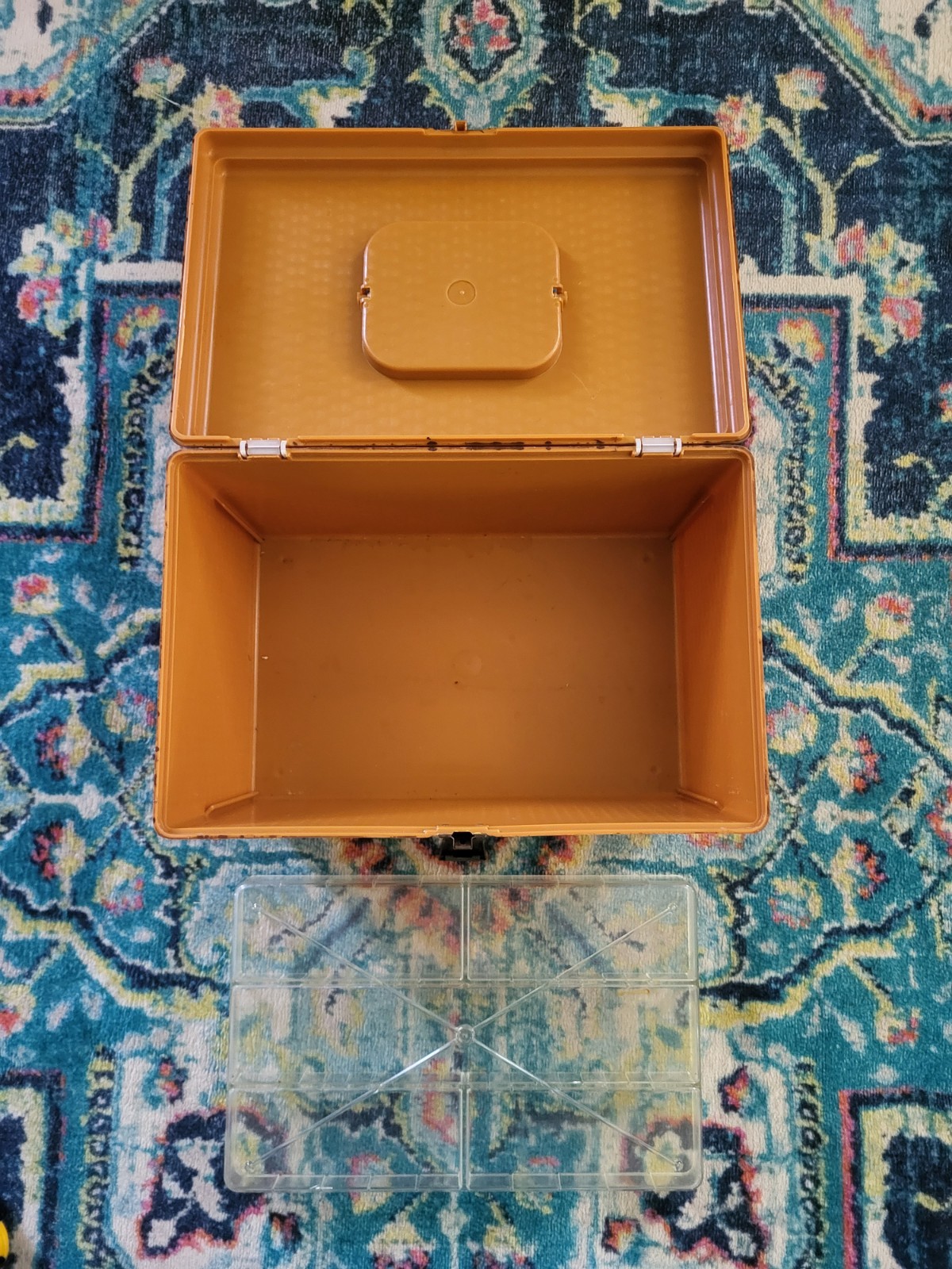 Vintage Wilson Wil-Hold Faux Wicker Basket Weave Sewing Box Tote w/Tray Insert