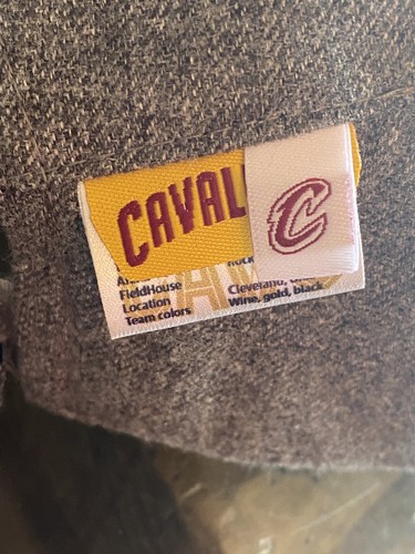 New CLEVELAND CAVALIERS CAVS One Of A Kind Sample w/ Flaw NBA Basketball Hat Z1 - Picture 4 of 11