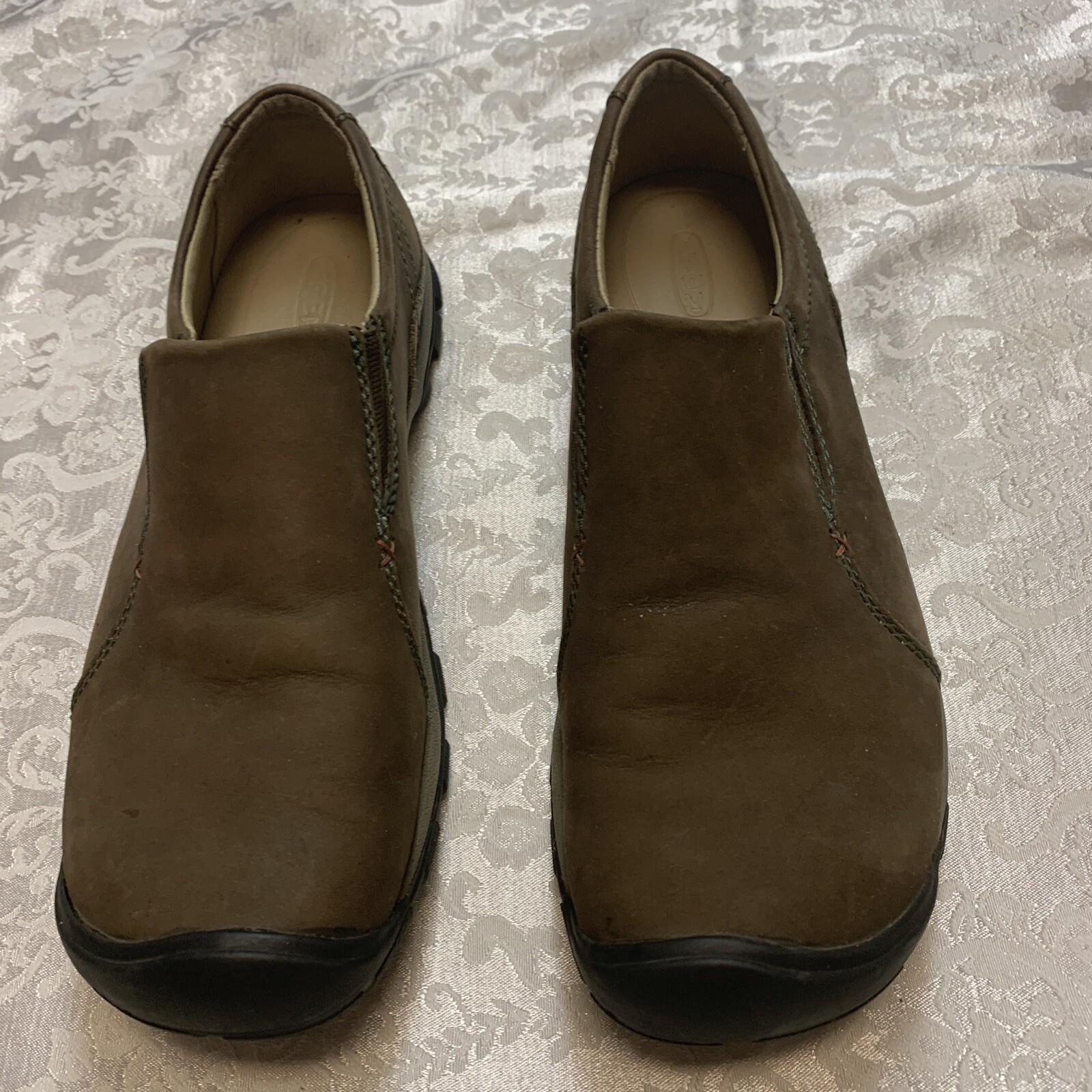 Scarpe slip on basse Keen da donna taglia US9 5 cush 1009312 indossate 2 3 volte (taglia sbagliata)