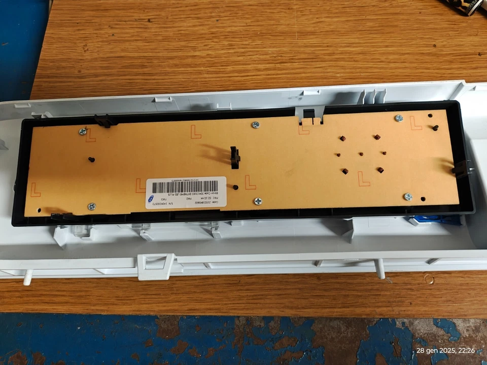 Pannello comandi lavatrice Indesit XWA 61052 - Immagine 2 di 4