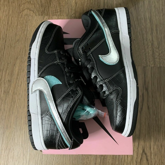 nike sb dunk low black diamond