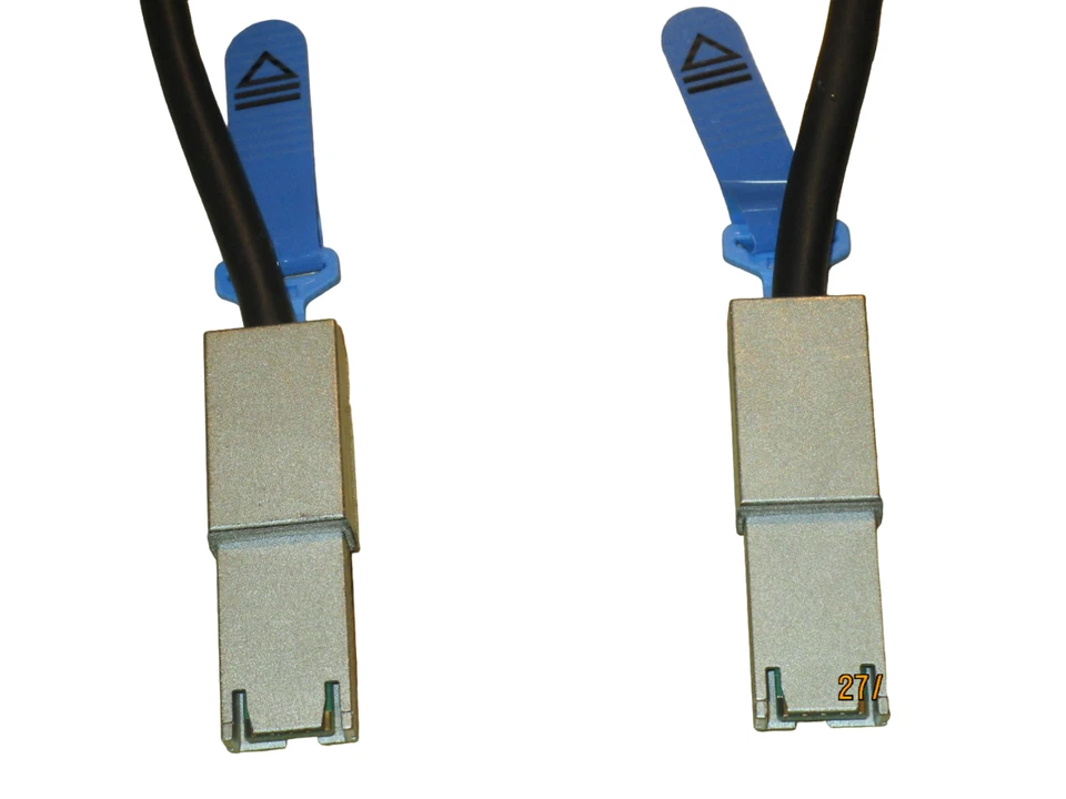 HPE mini-SAS cable 0.5m SFF-8088 to SFF-8088 External SAS Cable. (408765-001). - Bild 3 von 4