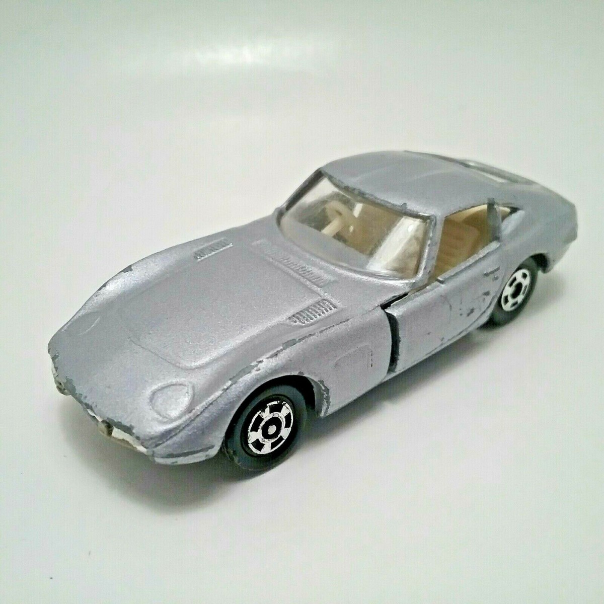 【希少品】日本製 トミカ トヨタ2000GT シルバー No.5 箱なし 希少品】日本製 トミカ トヨタ2000GT シルバー No.5 箱なし