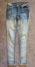 Rebel & Soul Skinny Jeans Juniors Size 3 Rhinestone accent Pockets