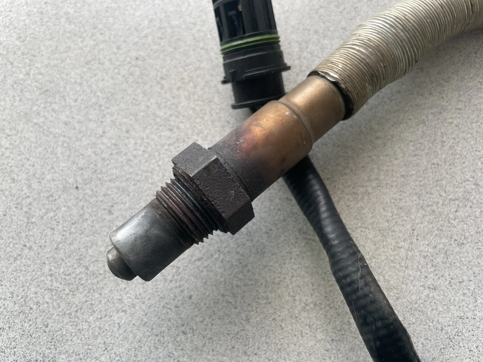 BMW X3 3.0Si E83LCI 2006-2010 ~ SENSOR MONITOR LAMBDA INFERIOR DELANTERO ~ 11787545074 Foto 2 de 4