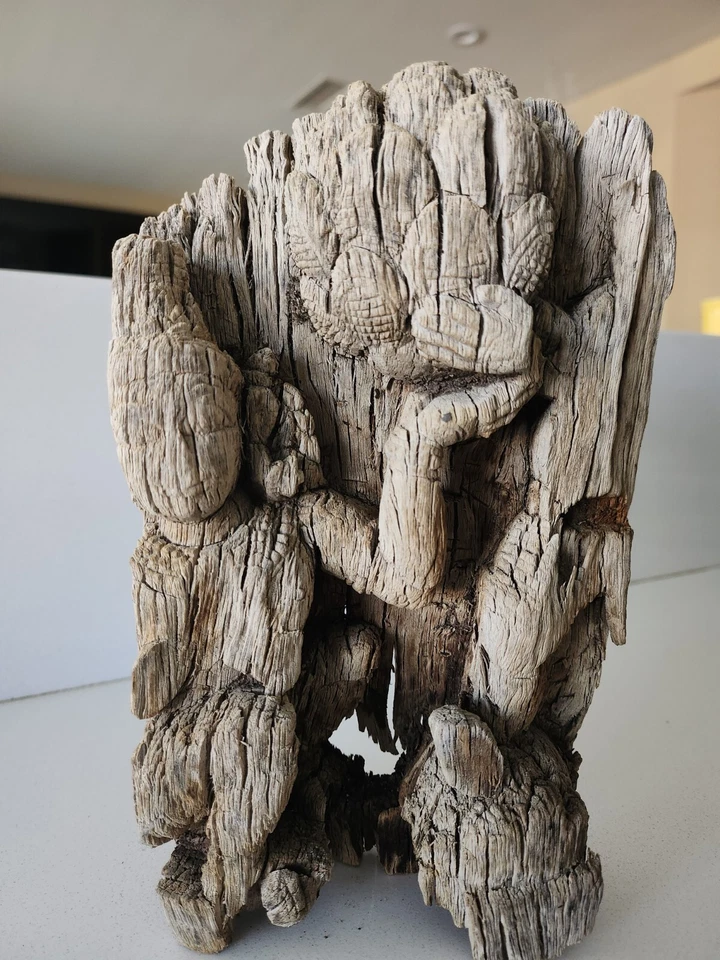 RARE 19th Century Thai Carved Wooden Budda Shrine Heart Wood Of Teak Tree 1800s - Image 4 of 4