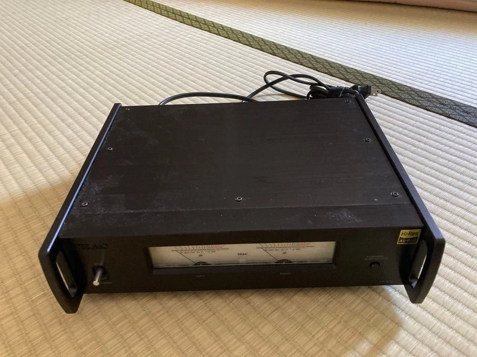 TEAC AP-505 STEREO POWER AMPLIFIER 115W+115W 4Ω Black AC100V 50/60Hz 106W - Image 3 of 3