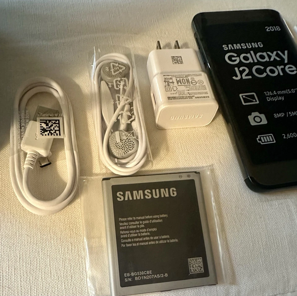 NEW IN BOX SAMSUNG GALAXY J2 CORE SM-J260M/DS 8 GB UNLOCKED DUAL-SIM 8 MP PHONE - Image 3 of 4