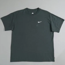 Nike SB Essential Skate T Shirt Adult Med Black Loose Fit Logo Tee Crew Neck