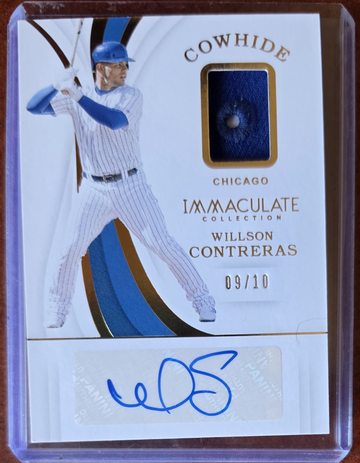 2019 Immaculate WILSON CONTRERAS AUTO JERSEY HAT PATCH Sp #9/10 Card Game Worn view 2