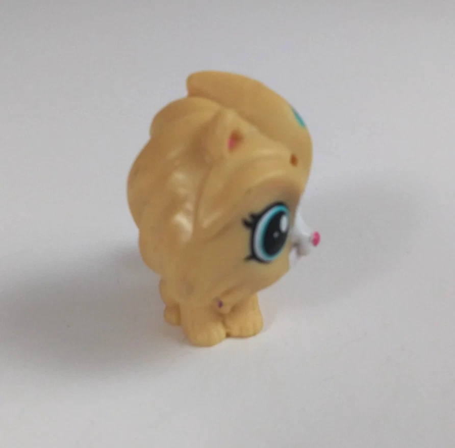 Minifigura coleccionable Littlest Pet Shop #4016 Pommy LeClerc 1,25" Foto 2 de 4