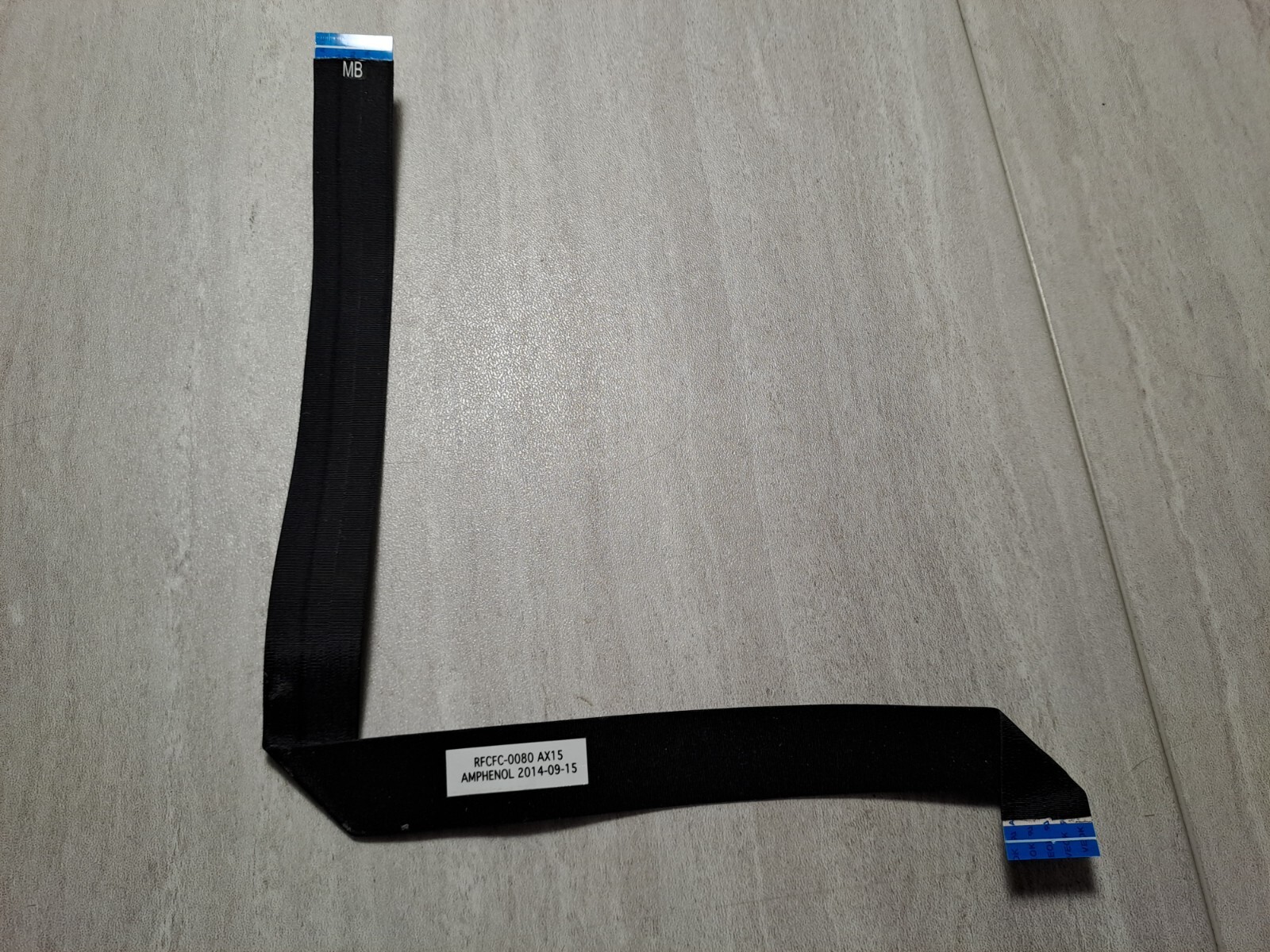 Amphenol RFCFC-0080 cable for Cisco C220 M4