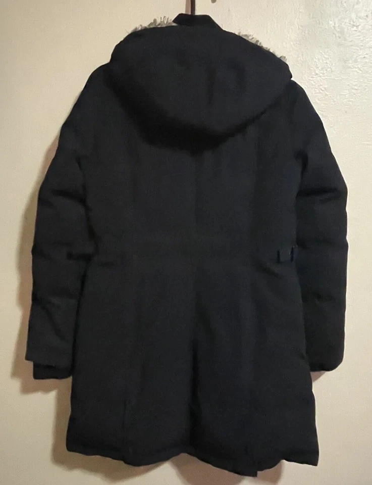 Parka para mujer Vince Camuto talla mediana plumón imitación piel capucha chaqueta acolchada J-936 Foto 3 de 4