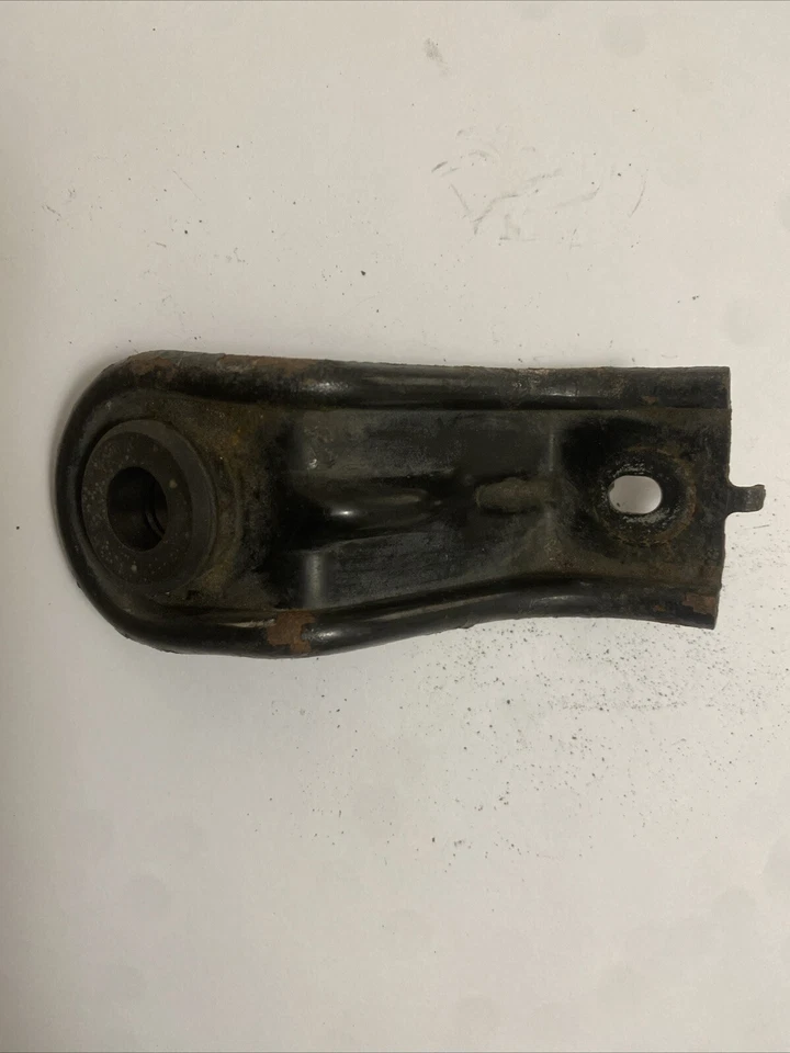 Suporte de montagem para radiador Honda Civic 1992-1995 fabricante de equipamento original Honda  - Imagem 3 de 3