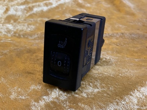 VW Passat 3B Sitzheizung Sitzheizungsschalter Taster links 3B0963563C