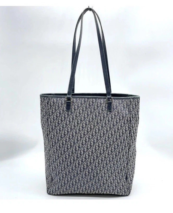 Authentic  Christian Dior Trotter Navy 1023 GM Bucket Leather Tote Bag NS110107