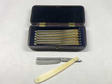 RAZORS   7 DAY SET   "JON ENGSTEON"     1874-78    BOX    (M3055)