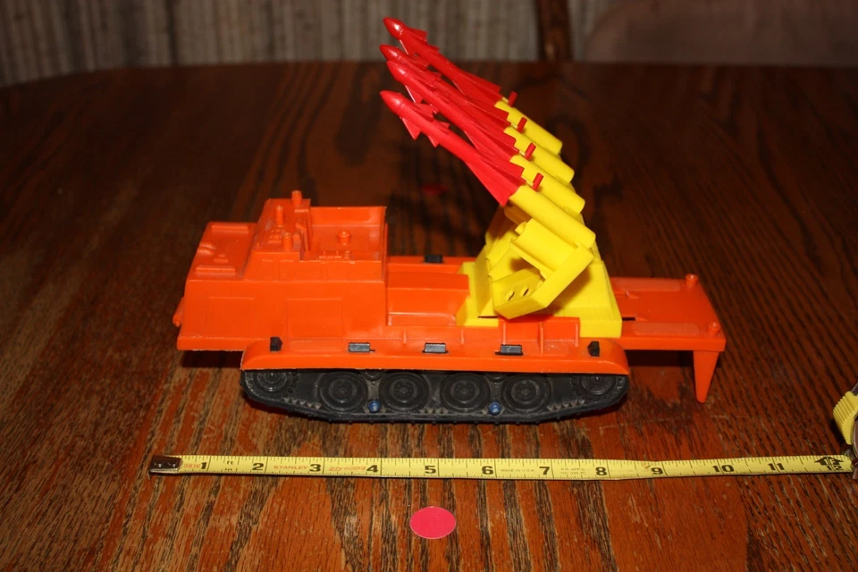Rare Orange MPC Army Tank with Yellow 4-Missile Nike Launcher & 4 Red Missiles - Image 2 of 4